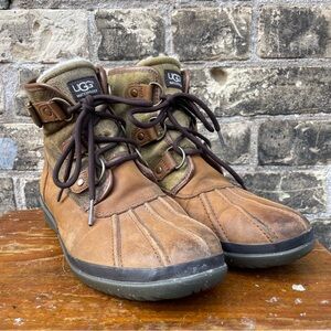 Ugg Women’s Waterproof Boots, Size 8-8.5, Leather, Outdoor, Warm, Winter